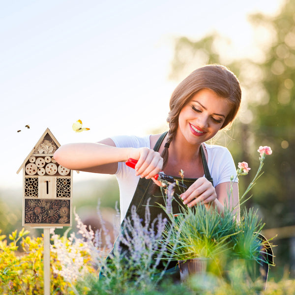 Insektenhotel serienmäßig