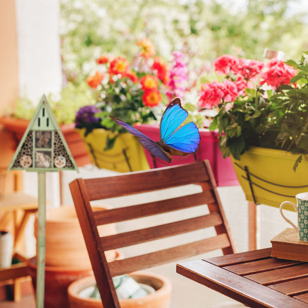 Insektenhotel-Dreieck auf Ständer