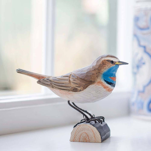 Decoratief Houten Vogelbeeldje Blauwborst – Handgeschilderd | DecoBird