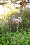 B‑Ten Gift Feeder Stake Zaad Forest – Metalen zaadfeeder op paal – 50 cm