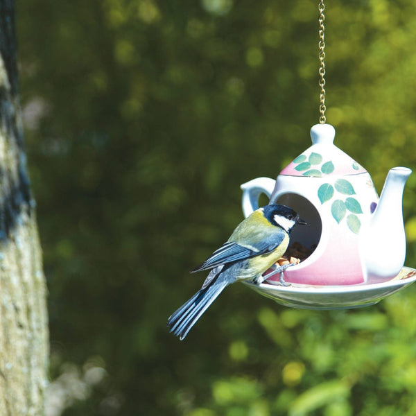 Teekanne für Vogelhäuschen