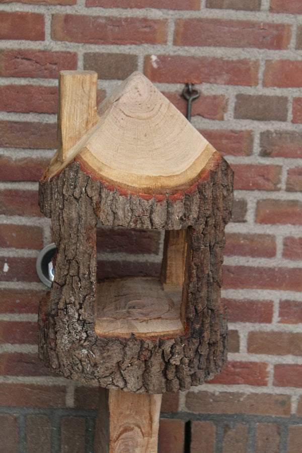 Futterhäuschen handgefertigt 120cm hoch