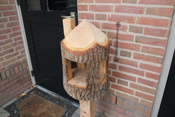 Futterhäuschen handgefertigt 120cm hoch