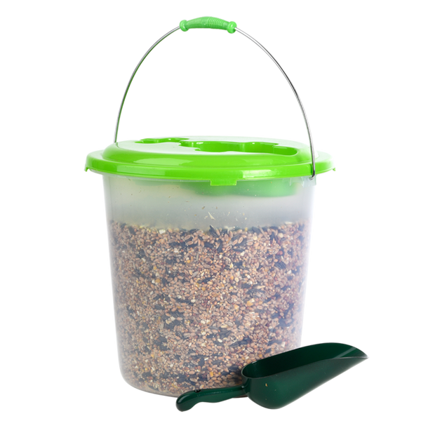 Eimer inklusive Schaufel und Streufutter