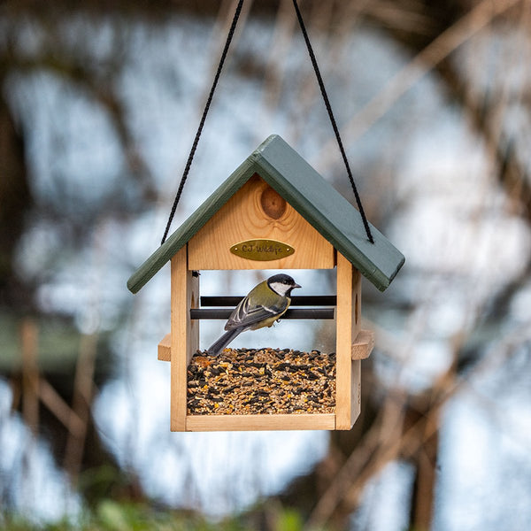 Hangend Voederhuis Breda – Houten vogelvoederhuis voor kleine tuinvogels