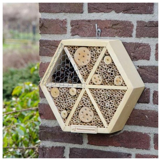 Naturdenkmäler Insektenhotel Suvan