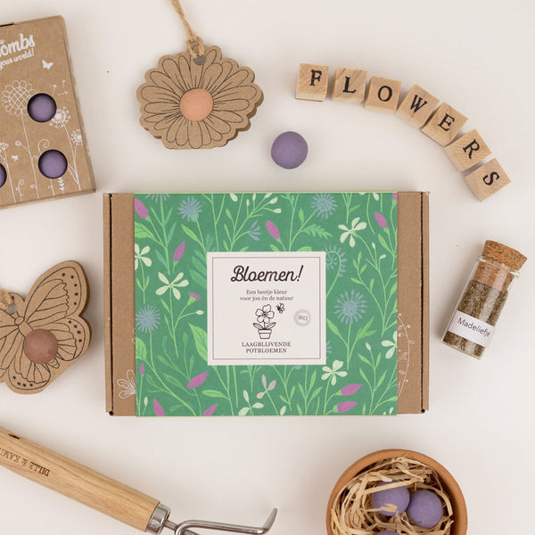 Geschenkbox klein "Bloemen!" met 7 laagblijvende zaadbommen-mix
