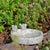 Wildlife World Fleckstone Vogelbad – Kompaktes Vogelbad aus Beton mit 2 Dekovögeln (Ø 22 cm)