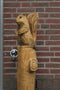 Holzskulptur Eichhörnchen auf Stamm